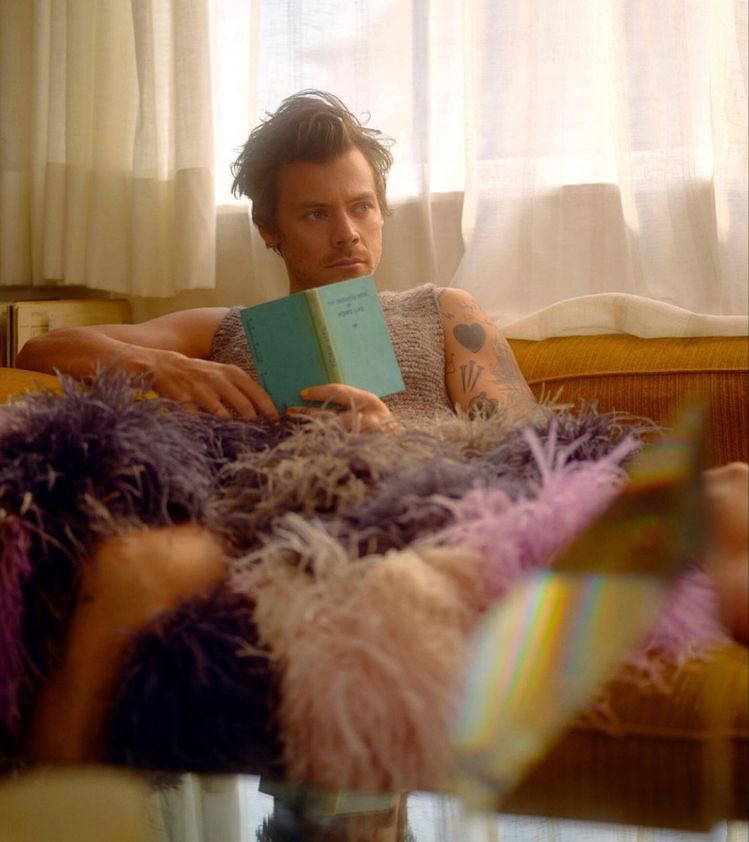 chartshstyles's tweet image. .@Harry_Styles’ most watched songs on YouTube in 2022: 

#1. “As It Was”
#2. “Sign of the Times” 
#3. “Watermelon Sugar”
#4. “Adore You”
#5. “Late Night Talking”