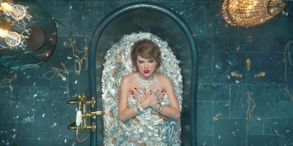 AleexRivera1's tweet photo. Esa es la Taylor Swift de la fortuna, no ignores y tu año 2023 va a ser bendecido con mucho dinero 💸 https://t.co/XpUfNv1OBi