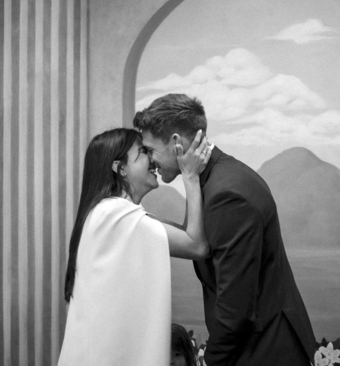 PopBase's tweet photo. ‘Victorious’ star Daniella Monet has married Andrew Gardner. https://t.co/KJXdN5ansK