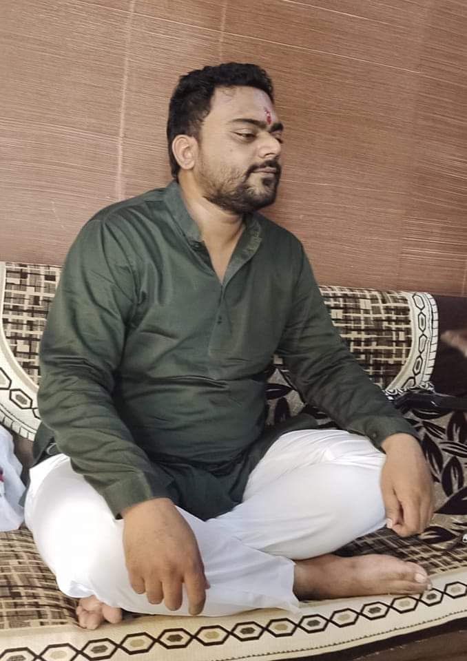 Rahul_Parikh's tweet photo. जाने वाले साल को सलाम...
आने वाले साल को सलाम... https://t.co/pWJhZrhuyP