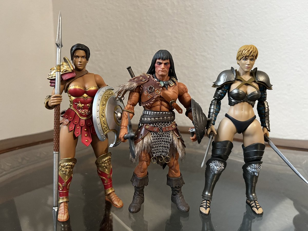thegr8one85's tweet photo. Next up is Xesray Studio Berenice &amp; Vlattia, these 2 figures are incredibly well sculpted, painted &amp; comes with fantastic accessories! Happy to get some good female figures since others tend to cut corners. 
#MyTopActionFigures2022 https://t.co/KgZvWjKx9j