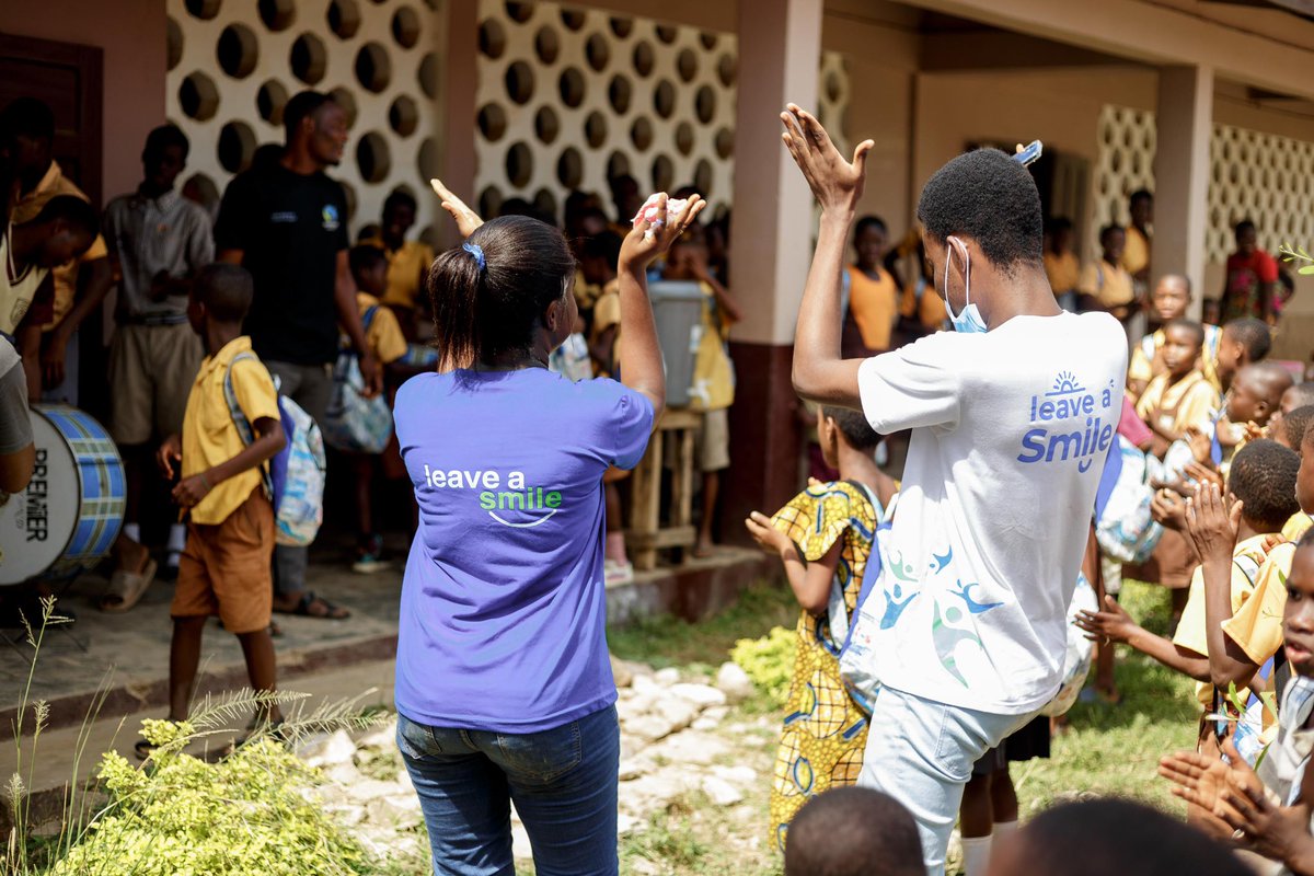 abaxoxo1's tweet photo. In retrospect, it’s all worth it and it alll comes together and I will do it all over again. 
I love us 
#ftfghana
#ftfghana2022 https://t.co/rKtoQwAp36