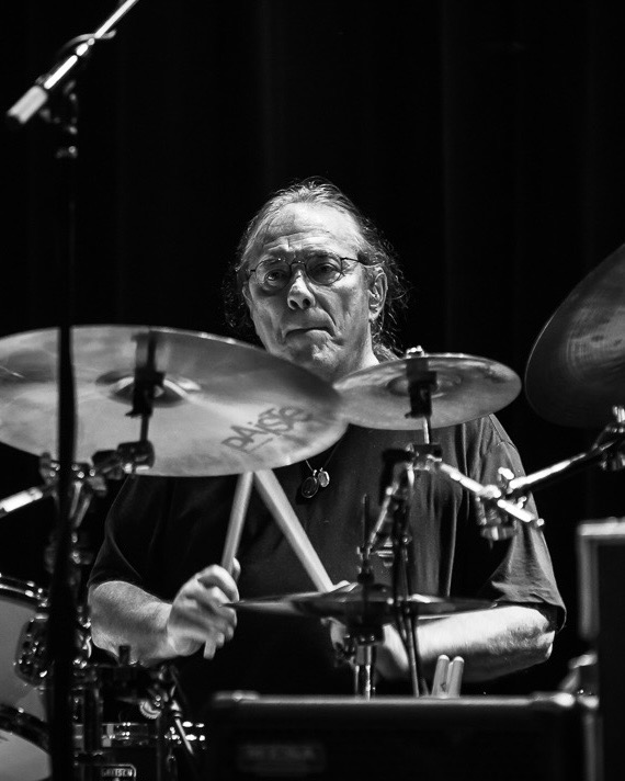 primus's tweet image. Last night in Napa, CA was great with Vinnie Colaiuta joining on drums. A very limited amount of tickets for tonight’s New Years Eve show have been released. Get yours while supplies last at lesclaypool.com.

Photos by @mckinleyphotos