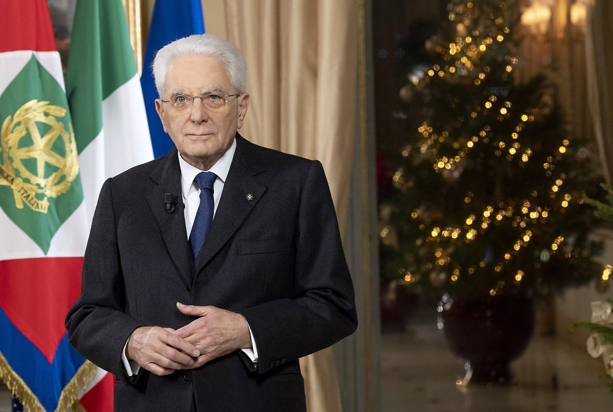 #Mattarella: L’altro cambiamento che stiamo vivendo, e di cui forse fatichiamo tuttora a comprendere la portata, riguarda la trasformazione digitale. Occorre compiere scelte adeguate, promuovendo una cultura digitale che garantisca le libertà dei cittadini