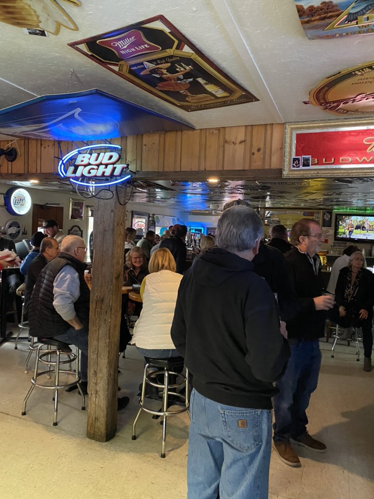 galati_tom's tweet photo. New Years Eve AC Tap stop! @ajdillon7 #GoPackGo https://t.co/45B62Pk2l2