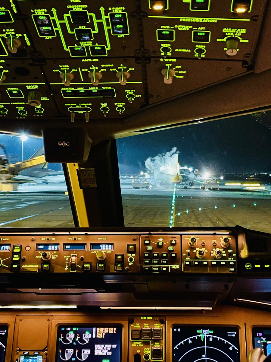 Airbus Pilot tweet media