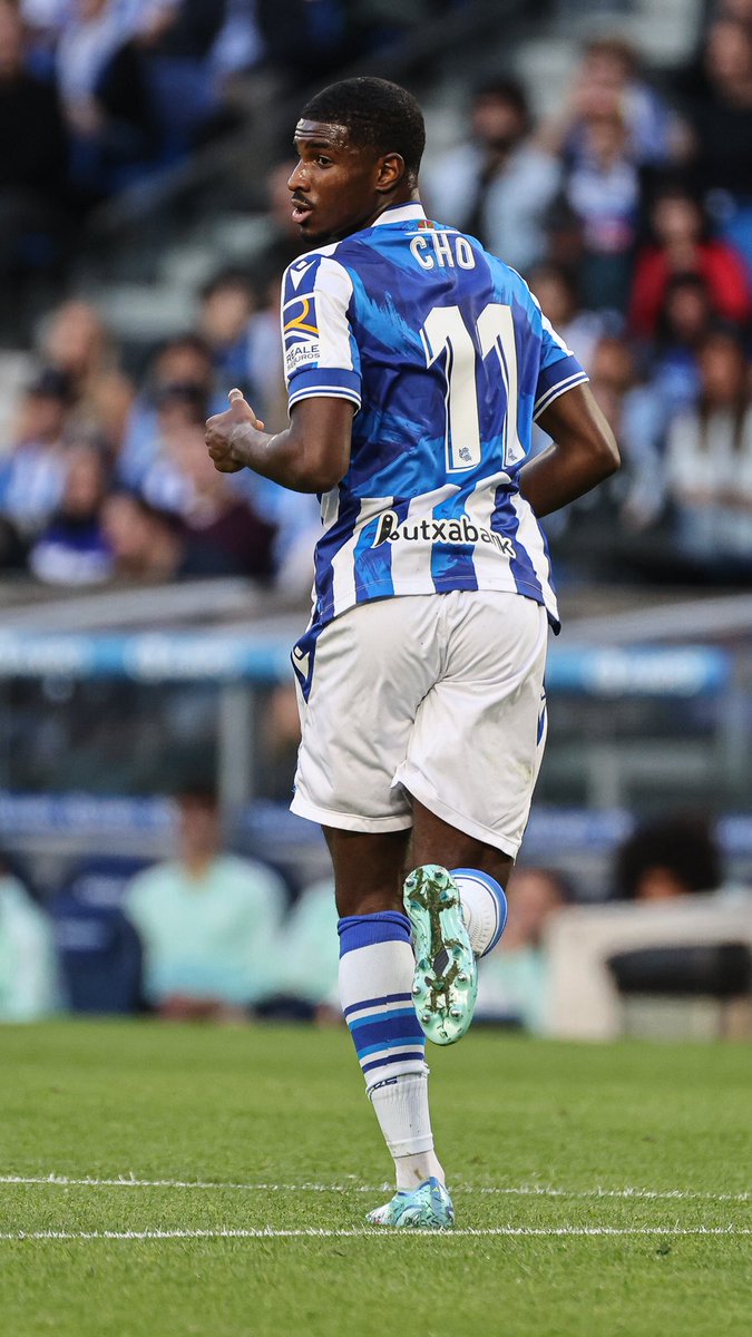 MohamedAliCho1's tweet photo. Great way to end 2022🔵⚪️
#AurreraReala #laliga https://t.co/eZtOWg6QVL