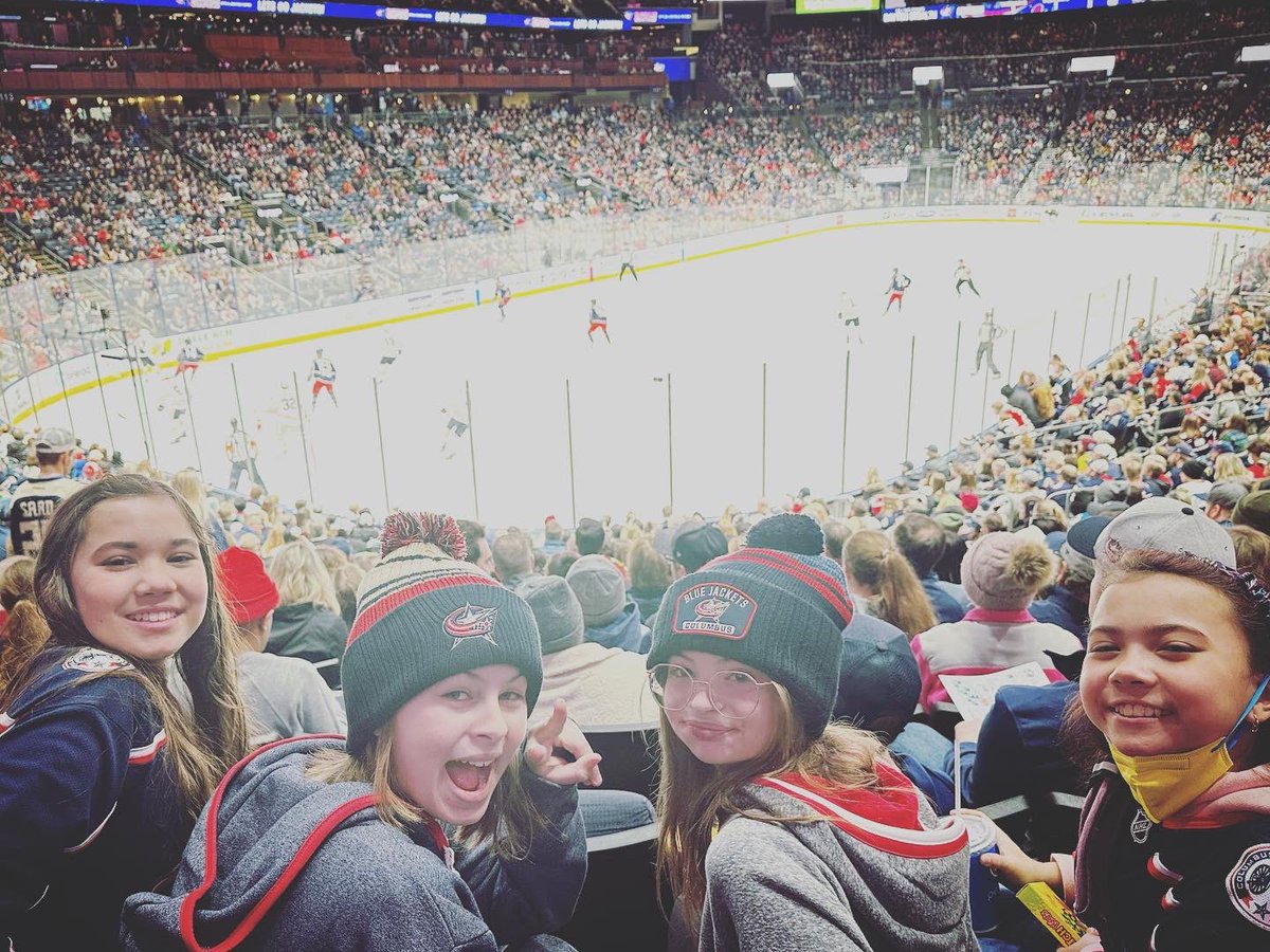 StefanieBester's tweet photo. Go Blue Jackets! We miss you @MatthewBester13 ! #cbj https://t.co/QOPHC9KURY