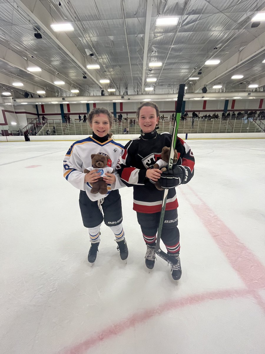 Danglefest 2022
10A

West Fargo>Thunder Bay (5-4) in a shootout

POTG
Thunder Bay: Krista Laven had 4 goals.
West Fargo: Grace Vinet with the winning goal in the shootout.

#Danglefest22