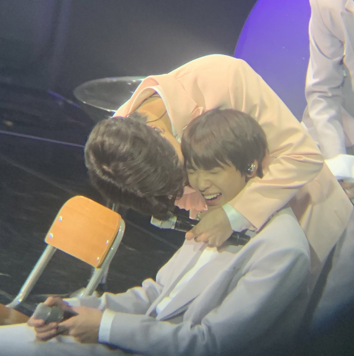 jxd___'s tweet photo. 젠동특.. 이게왜진짜?싶은짤ㅈㄴ많음 https://t.co/nn5PkQtJVw