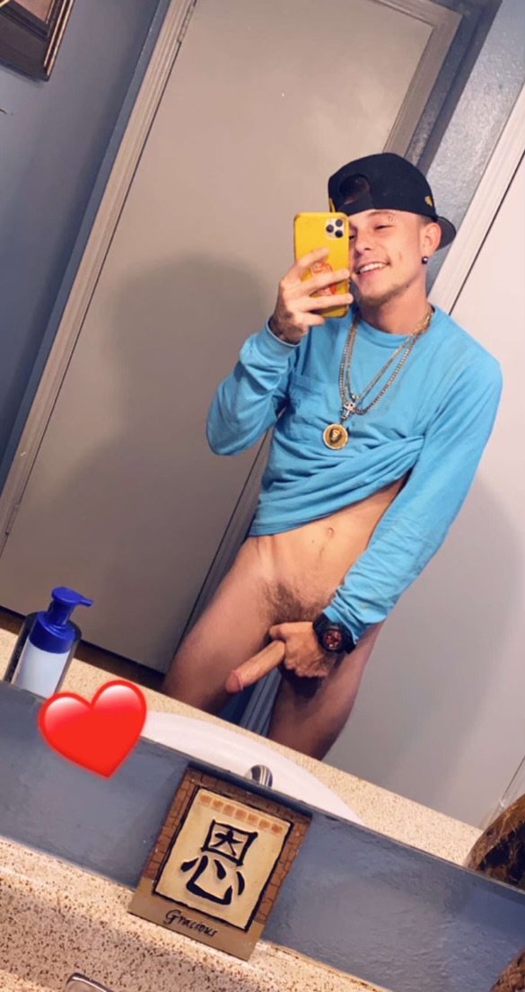 jdawg_c22's tweet photo. Get at my snapchat bigdaddy223112 for moreeee content #Im28 #don'tdelete https://t.co/QoAOugK0fz