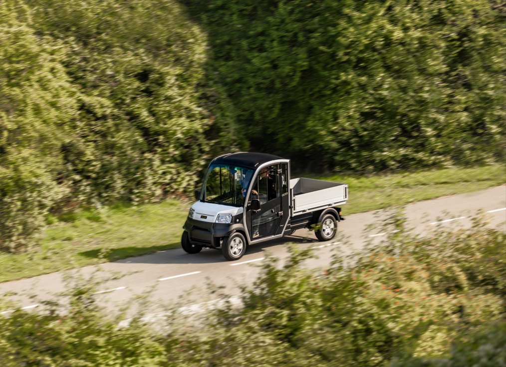 clubcar's tweet photo. Club Car Urban is coming to America! Take a look at the Urban models and configurations: https://t.co/sA1og9pJ5I. 

Keep your eyes open for more to come soon! 👀

#EV #electrictruck #lsv #fleet #fleetmanagement #lastmile https://t.co/rpLbJYNQ0R