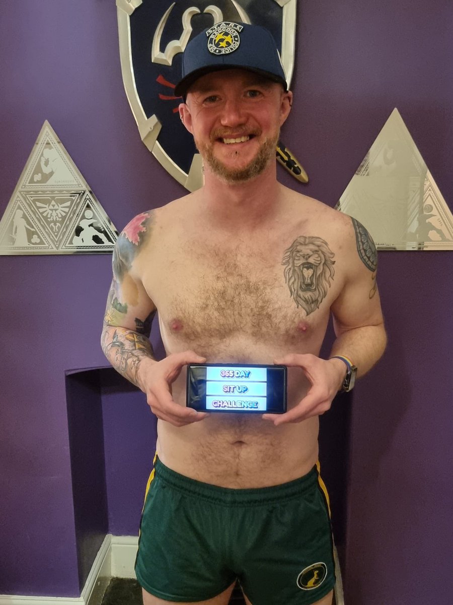 TiggsTimes's tweet photo. That’s another 365 day challenge completed! This time sit ups. Next year is gonna be squats with Tiggs Tree House! Come join us if you wanna do some awesome challenges!
#fitness #FitnessMotivation #FitnessGoals #Tiggstreehouse #situpchallenge https://t.co/GImVtzVypF