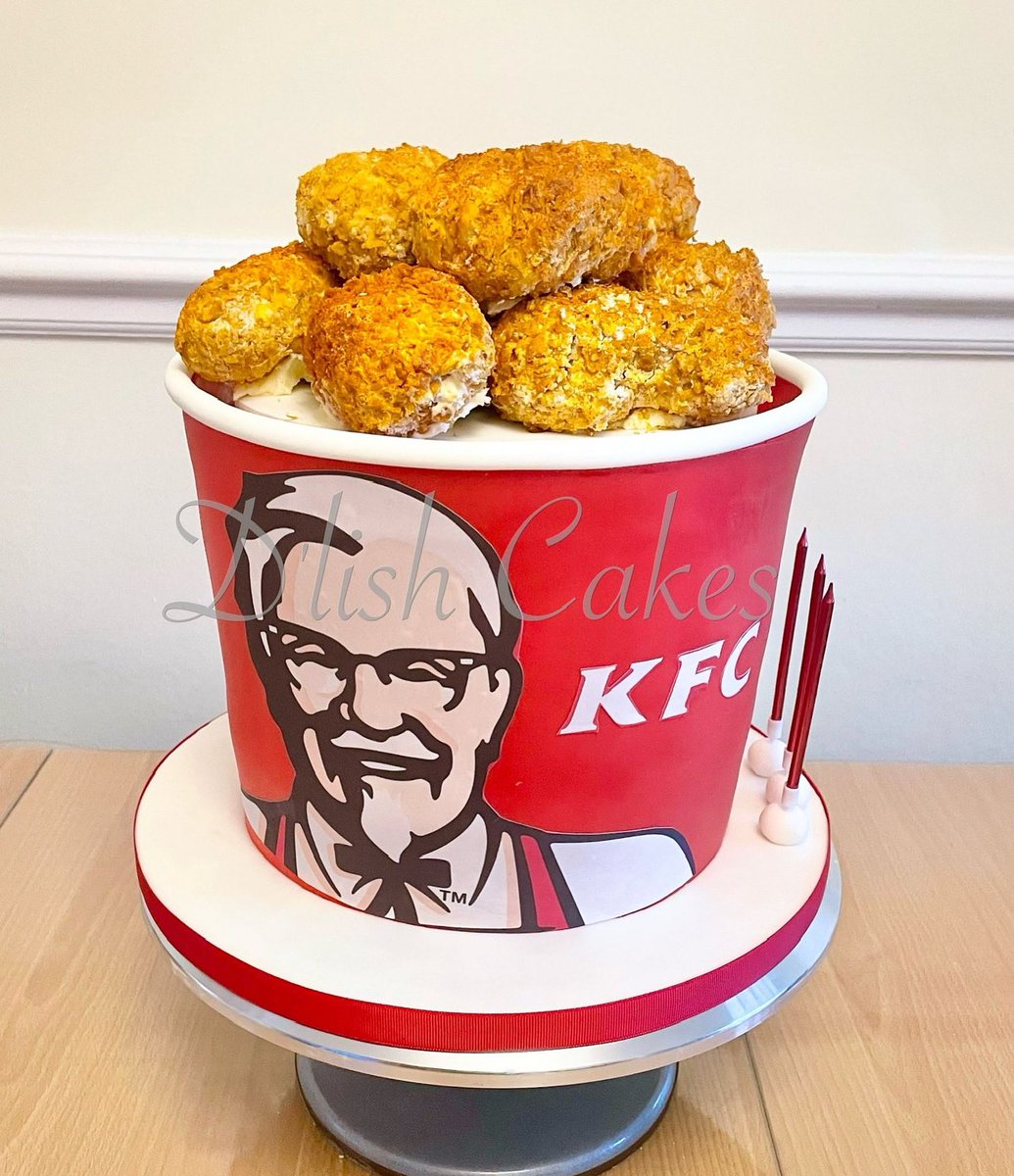 KFC chicken bucket CAKE. Cake for the chicken lovers #HappyNewYear #GoodBye2022 #birthdaycake <a href="/KFC_UKI/">KFC UK</a> <a href="/kfc/">KFC</a> #KFC #cakedecorating <a href="/CakeBossBuddy/">Buddy Valastro</a> <a href="/CakeDecorateCo/">TheCakeDecoratingCo</a> <a href="/CakeandBakeShow/">The Cake & Bake Show</a> <a href="/letstweetcakes/">Let's Tweet Cakes!</a>