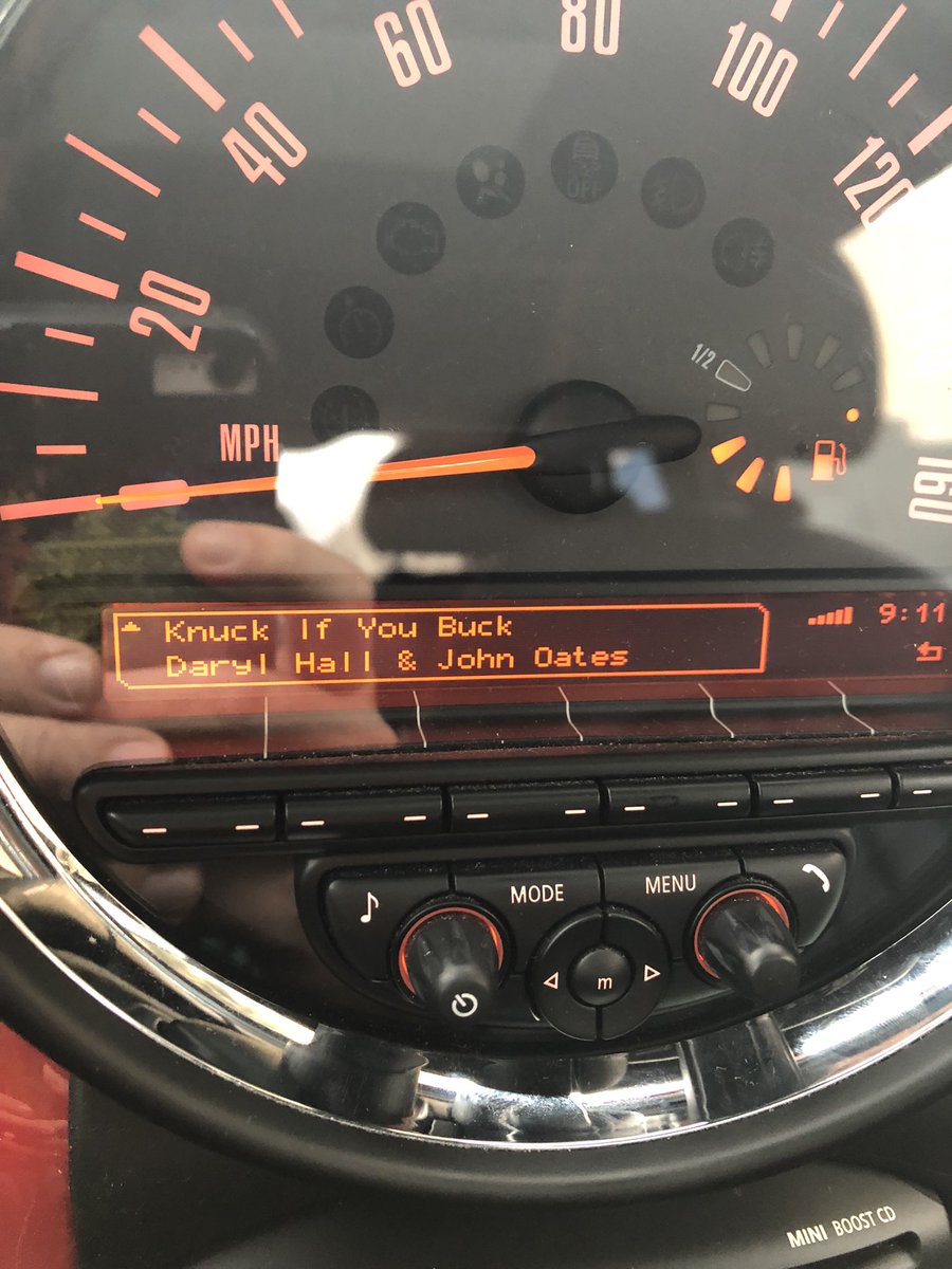 MacLeodlaw's tweet photo. Love the @lizzo channel on @SIRIUSXM but they seem to have had an IT issue. I went to the Hall and Oates concert, which was a verified hit parade, and they definitely didn’t sing this one. https://t.co/KoxMfAcrS2