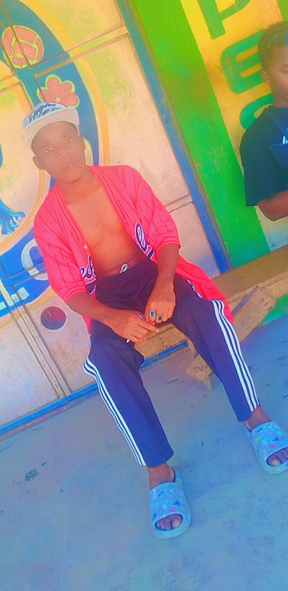 As we enter the year 2023, with unexplainable gratitude in my heart, I thank you for all the love and support you have showered upon me this year ♥️
Here’s hoping for an even greater year ahead, wishing you all a very happy new year 🤩