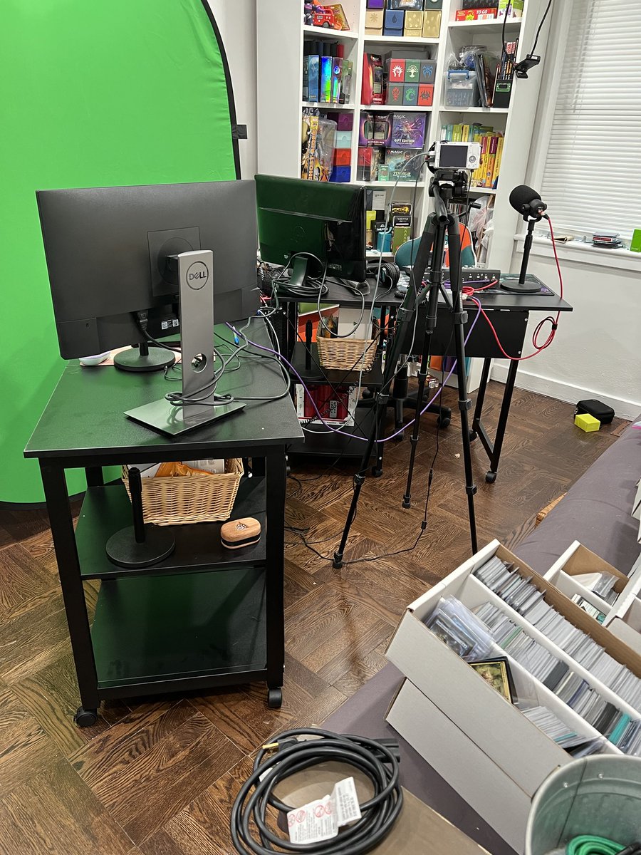 mtgectoplasm's tweet photo. Starting tomorrow, Iβll start broadcasting the show from this space. #NoBooSheet https://t.co/v1S385JazB