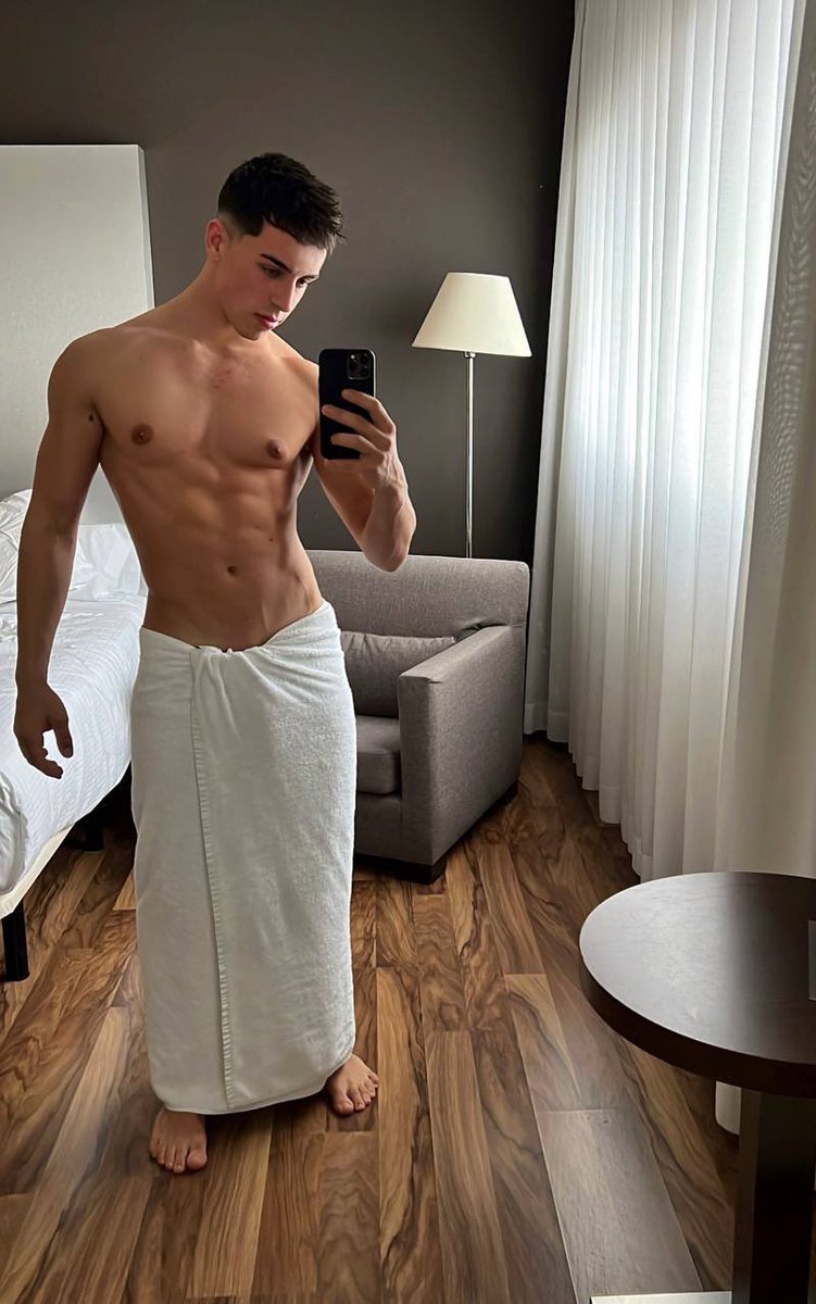 Adrián López on Twitter "I'm online now on my Onlyfans. Subscribe and