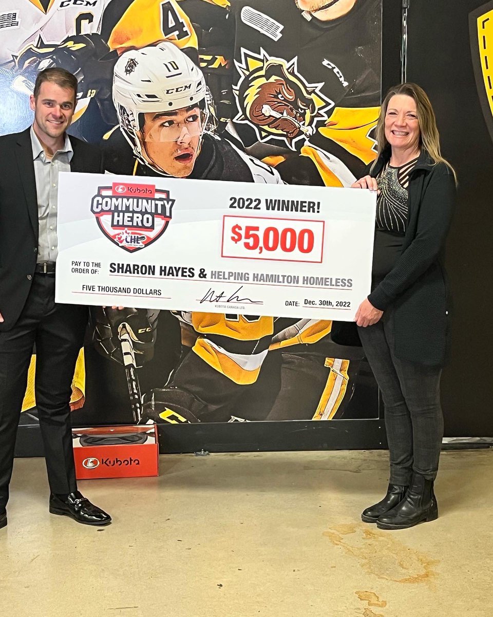 HelpingHamilto1's tweet photo. Thankyou to @KubotaCanadaLtd #kubotacommunityhero for this generous donation to give to the charity of my choice to help me give back to my own community #Hamilton #HamOnt #HamiltonBulldogs #bulldogshockey #kubotacanada https://t.co/nLjfD2ATPU
