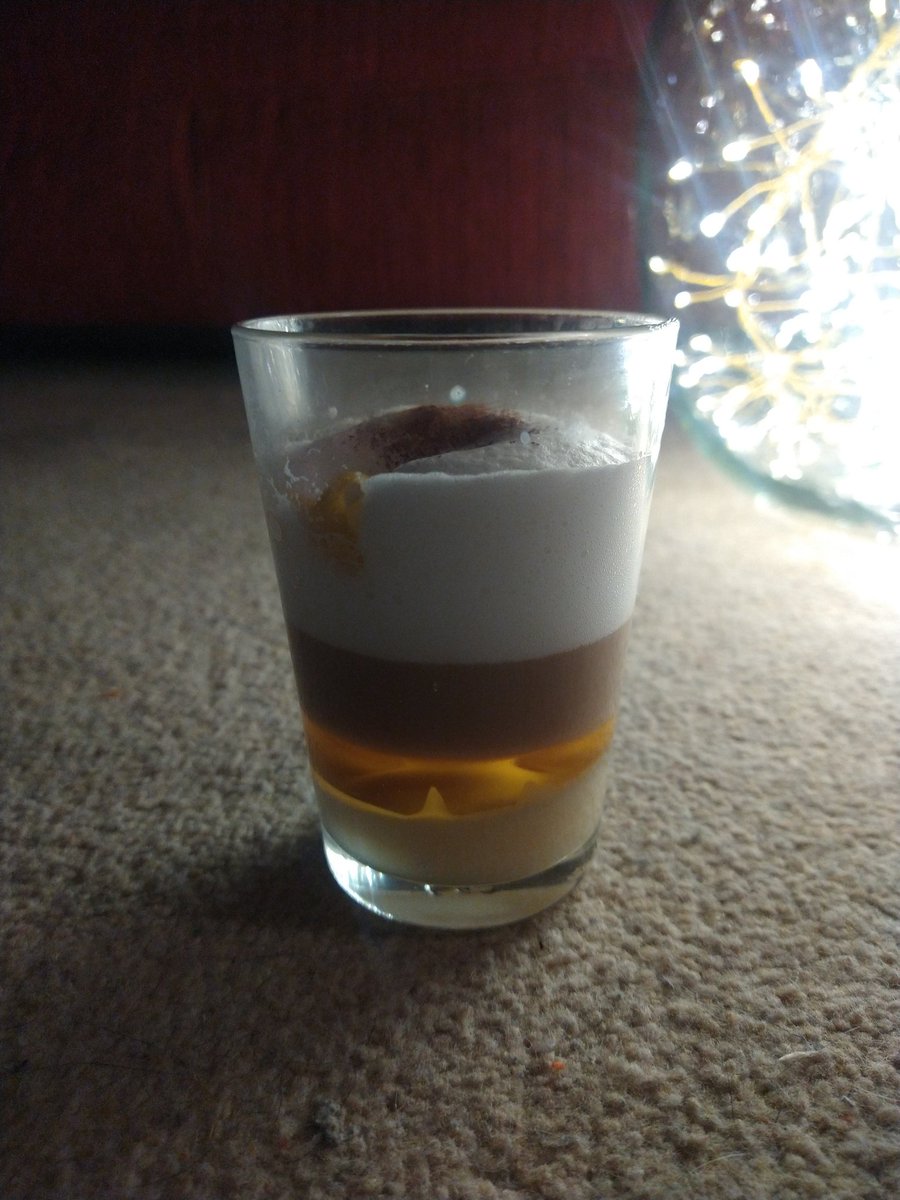Light_n_Shade's tweet photo. There's no-one here but me. So. Behold, a #Barraquito !
Guess who got a milk frother for Christmas... #Delicious #HappyNewYear everyone https://t.co/HsuGKxiinw