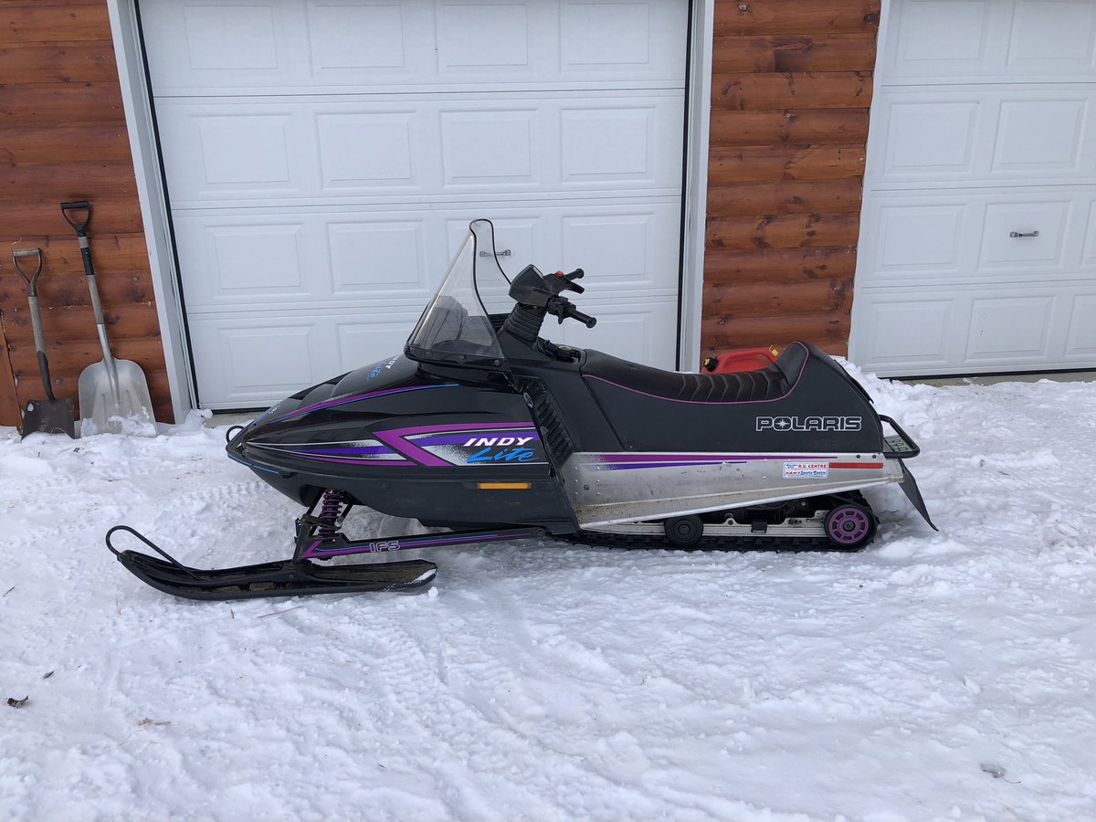 beesecureyxe's tweet photo. The https://t.co/k0oR2MlRAv gps trackers and app work excellent. @jhshirley hadn't  used his skidoo in a year, took it out, and forgot there was a tracker in it. Instantly alerted!! Help track your gear with Beesecure GPS trackers. #sled #winter #snow https://t.co/1x9WTrmr3F