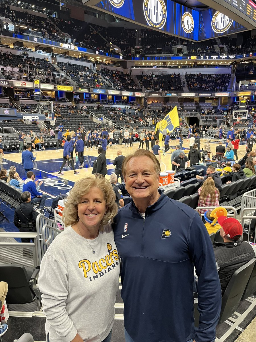 Hangin with the Family on New Years Eve! #pacersgamenight