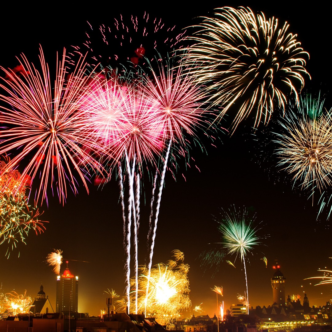 🪩🎇🎆Happy New Year🎆🎇🪩
.
.
#NYC #NewYork #NewYorkCity #NewYearsEve #NewYear #nftbooking #NewYeareve2023 #nfttravel #traveltheworld
