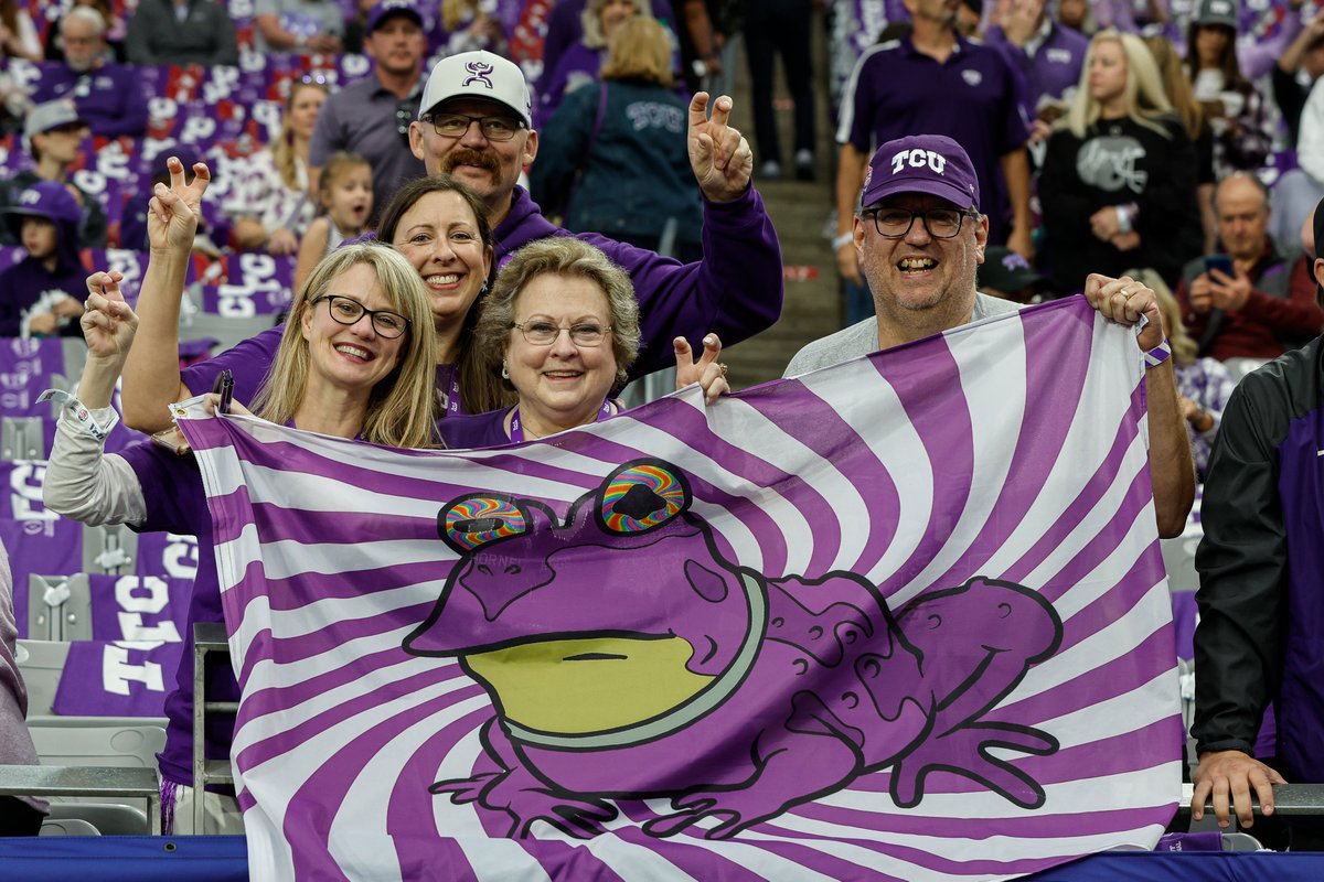 We're rolling with Hypnotoad today! 

#GoFrogs | #FiestaFrogs