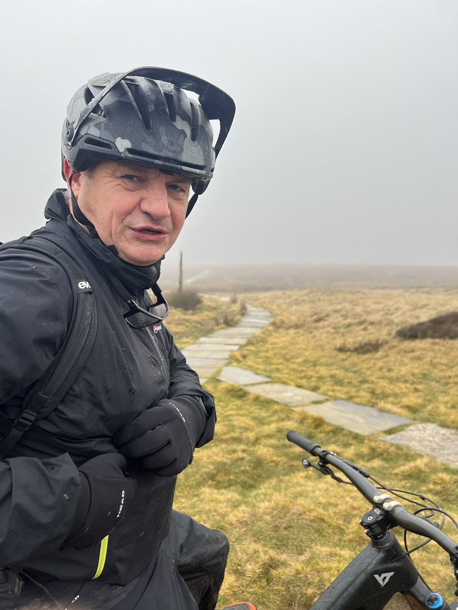 WalesRaven's tweet photo. A great day in the Peaks today, twas a tad sketchy down Cavedale which added to the fun.π @peakdistrict #mtbfun πͺπ΅ββοΈπ΅ββοΈπ https://t.co/5nHmlXr0cH