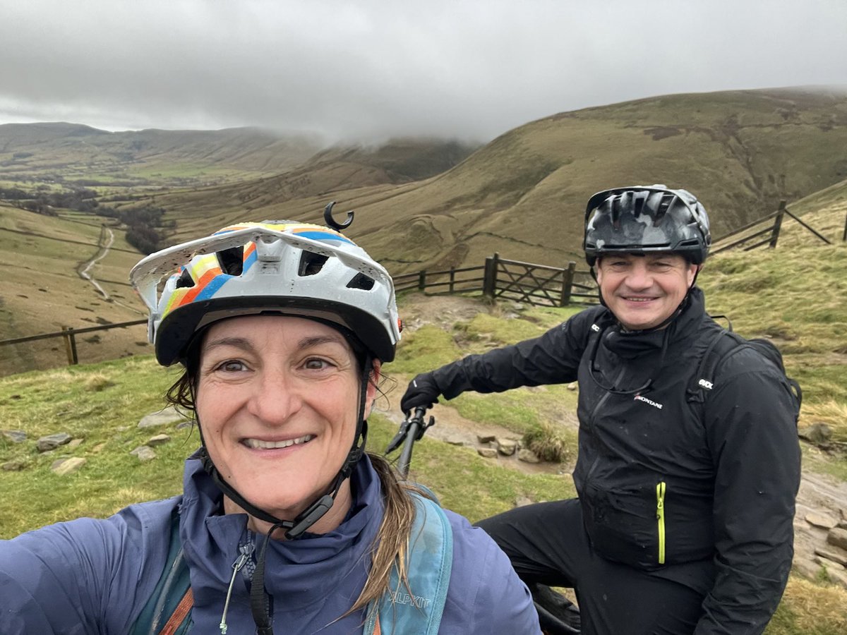 WalesRaven's tweet photo. A great day in the Peaks today, twas a tad sketchy down Cavedale which added to the fun.π @peakdistrict #mtbfun πͺπ΅ββοΈπ΅ββοΈπ https://t.co/5nHmlXr0cH