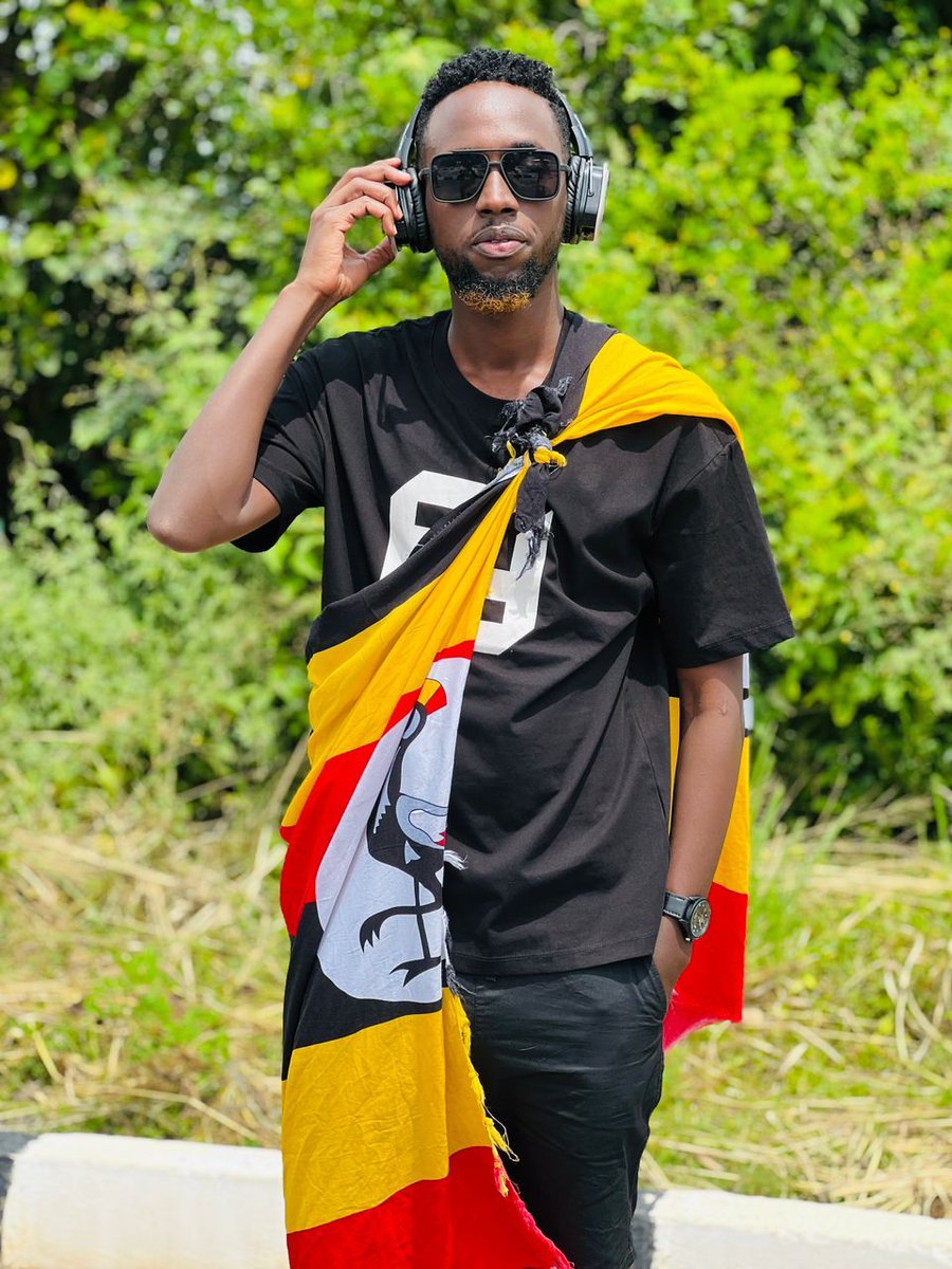 darling_shadia's tweet photo. Happy Birthday Ndugu @HustlePrince01 https://t.co/wZZRyNg9nU