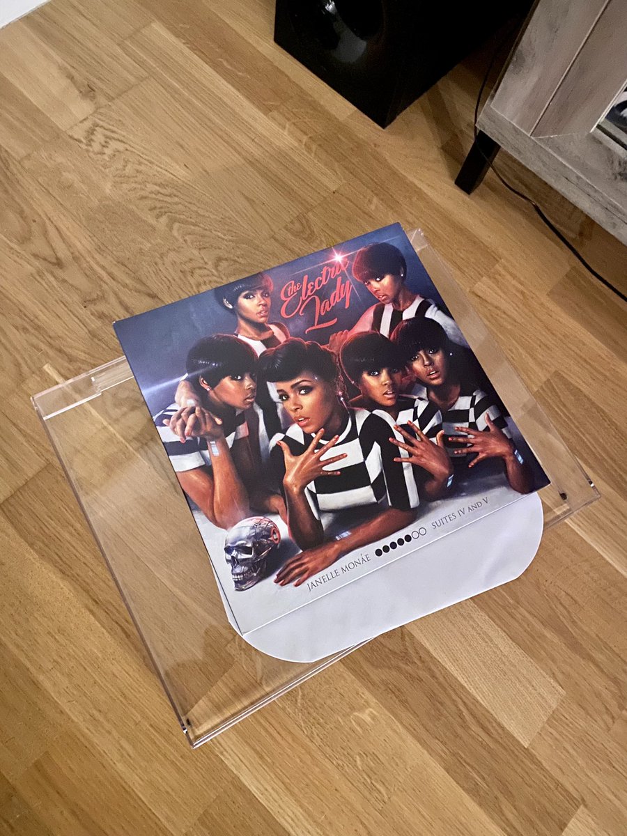 MrHorrorPsychDT's tweet image. Probs last vinyl of 2022 @JanelleMonae #ElectricLady