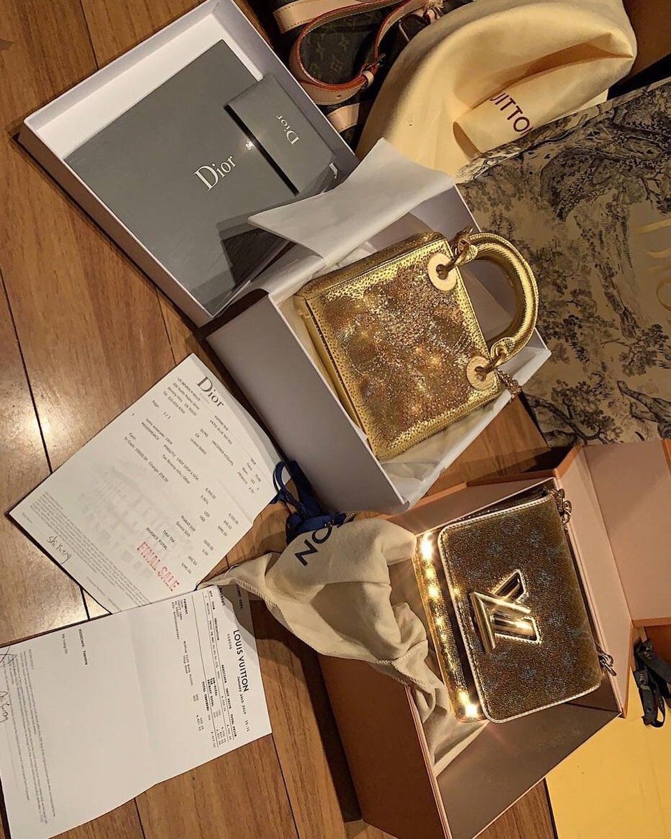philippensavyi2's tweet photo. Buy what you like, do what you want🥰 https://t.co/UrXhvIvRll