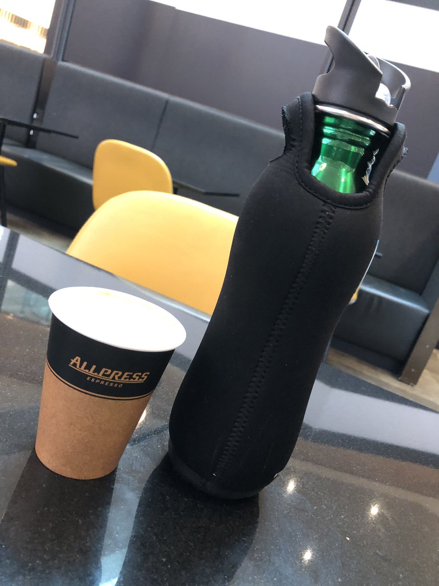 zoe_knights's tweet image. @SydneyAirport I’m confused as to why I can fill my own water bottle at your drink stations but can’t use my keep cup for a coffee? #zerowastefail #refusereducereuserecycle