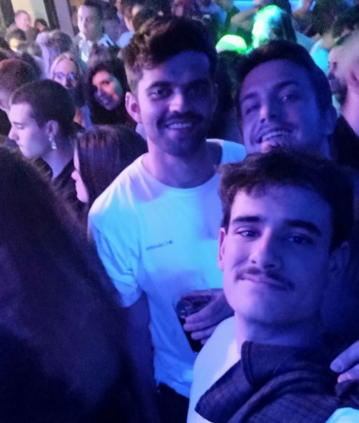 leosly90's tweet photo. Un inicio desastroso que dio pie a un año maravilloso. Feliz año a todos panillas. https://t.co/KxfK5Q3pwm