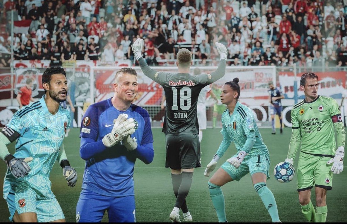Onekeepergloves's tweet photo. Happy new year, all the best in health 
We hope to see you all in 2023 

@Onekeepergloves 

#HappyNewYear2023 #goalkeepers #goalkeepergloves #2023NewYear #football https://t.co/3KFcYqvDsA