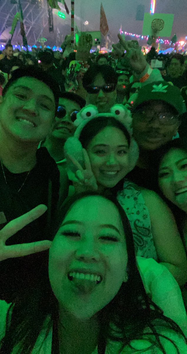 real_raeB's tweet photo. Ex Valorant players meet up https://t.co/ItpeygtLvG