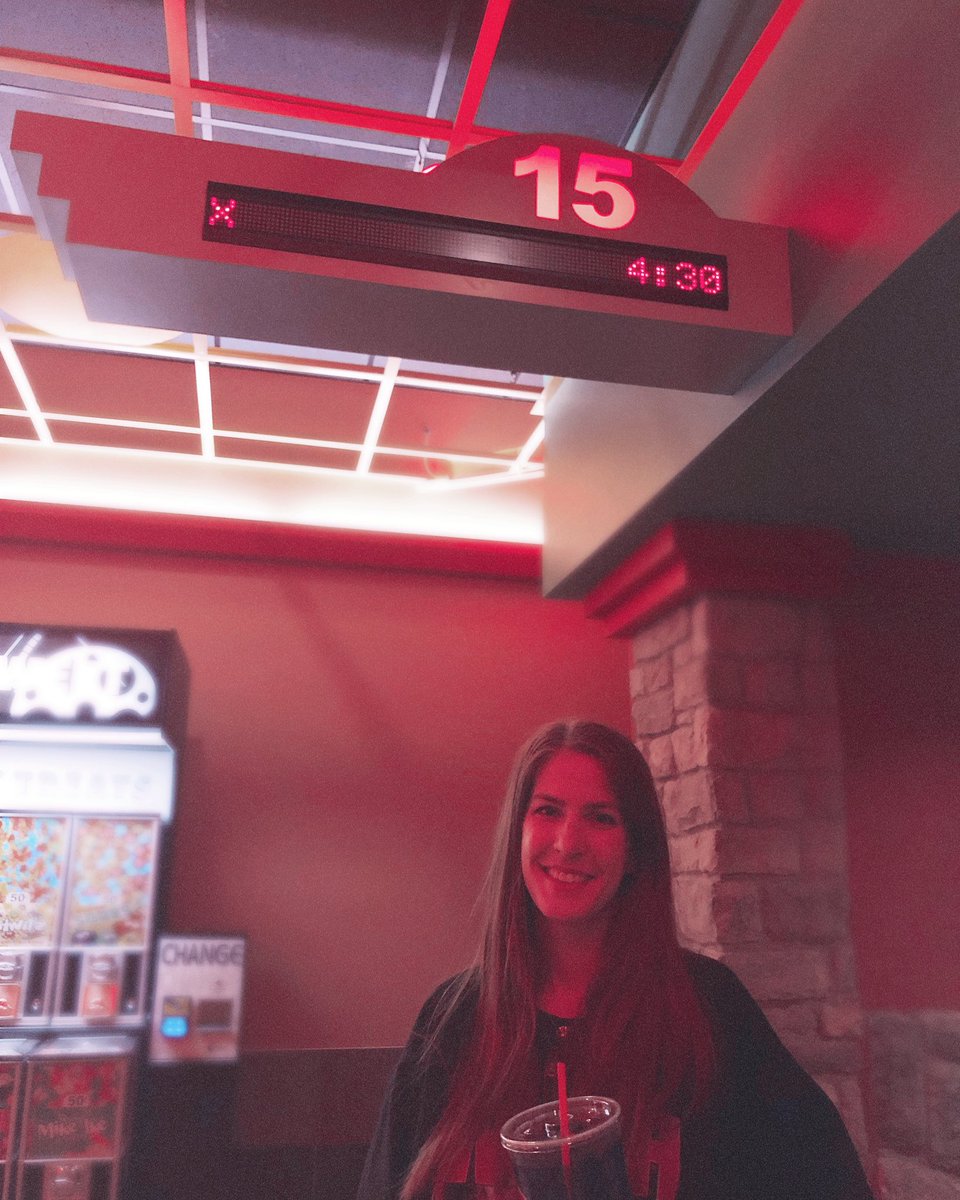 Molly Henery tweet media