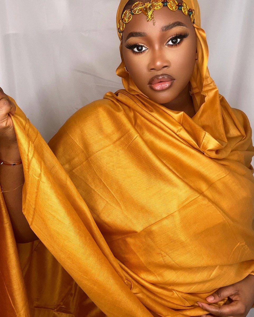 KhadijahKaddy's tweet photo. African princess 👑 https://t.co/tBb3cx8QJl