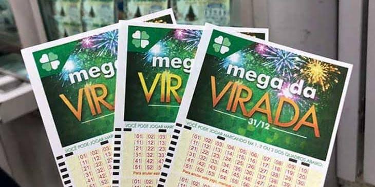 uWolfz's tweet photo. Jogo da Mega da virada feito e caso o pai ganhe vou dar 1000 reais para cada um que comentar qualquer coisa aleatória nesse tweet

O mais curtido ganha 10.000 pq o pai tá generoso

Podem comentar que os 450 milhões da mega da virada TEM DONO https://t.co/DXnAVarwOY