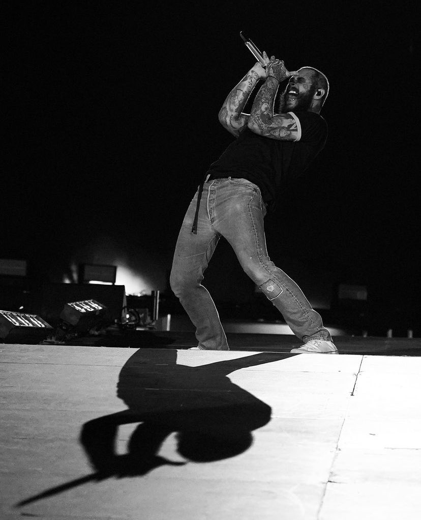 NewsPosty's tweet photo. Post Malone by Adam DeGross. 📸 https://t.co/DgF9YQB6LZ