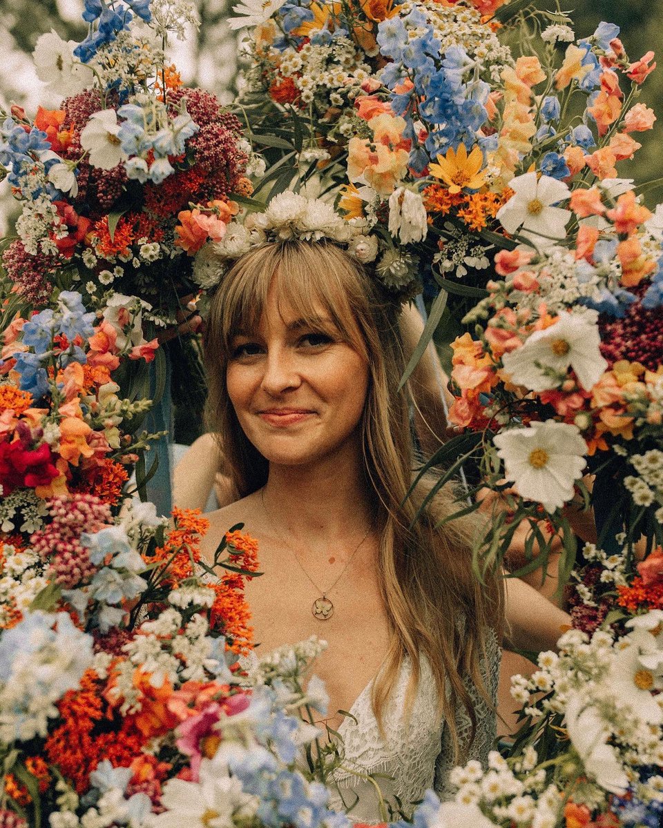 I grew my own wedding flowers ☺️