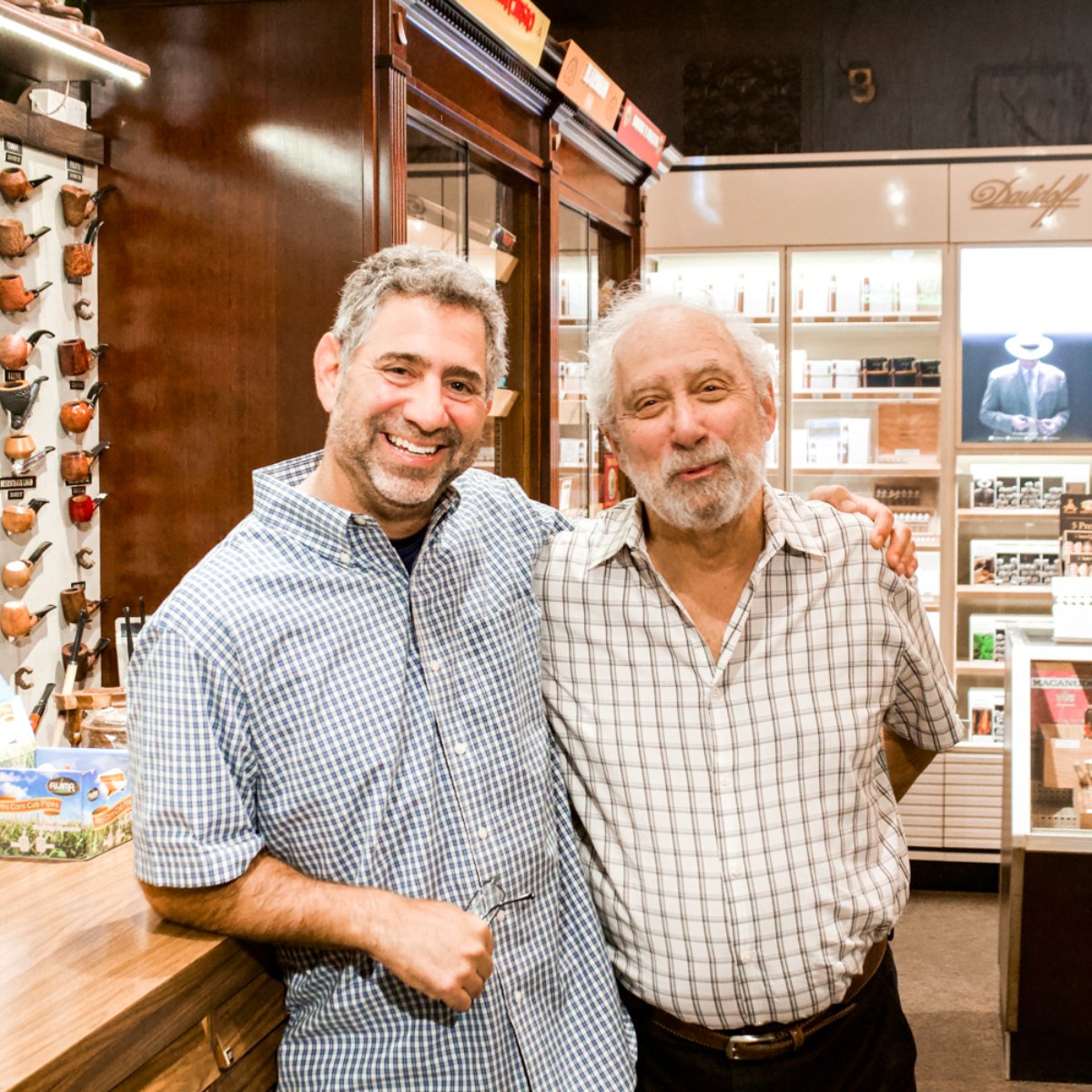 This year and every year, we're grateful to our community for choosing to support our family owned tobacco shop.  We look forward to making many more memories with you all in 2023! 🎉 #IwanRiesAndCo #IwanRies #TobaccoShop #PipeTobacco #NewPipes #CigarLounge