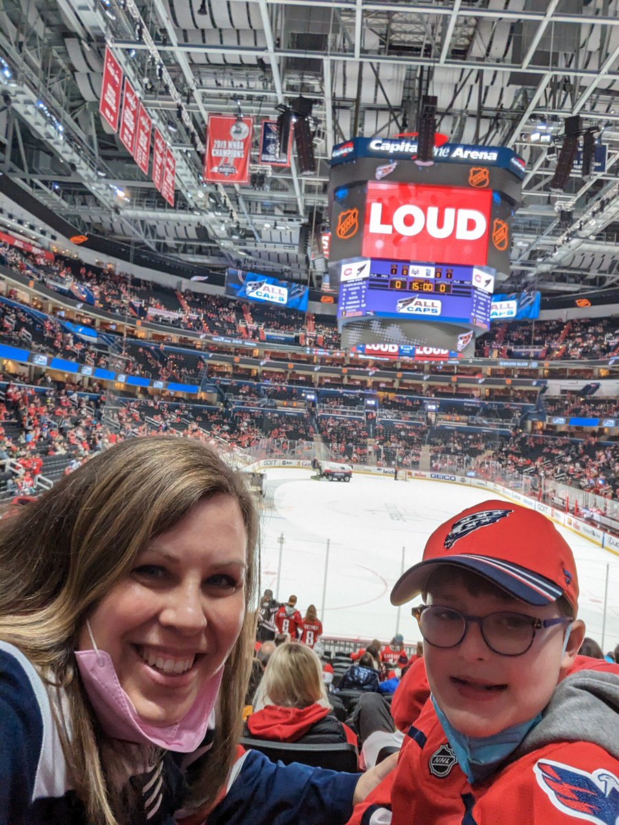 The last time Ben was in the house, Gustafsson scored a hatty. He’s already got one for #CapsHabs…#ALLCAPS