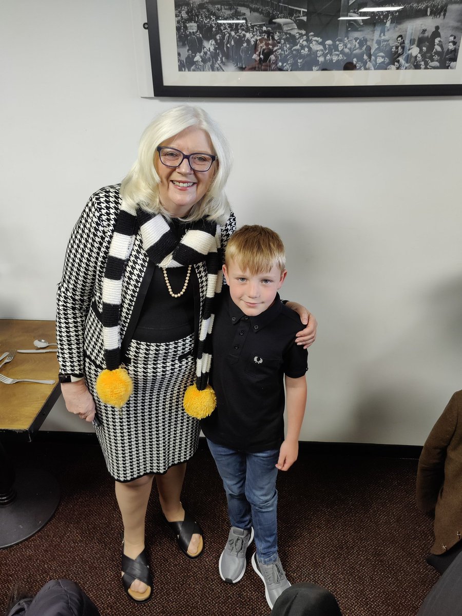 tombrough87's tweet photo. @OfficialPVFC I couldn't have asked for a better year to introduce Lewis to the Vale. To another year of making new memories. #PVFC2022 #pvfc #nlv https://t.co/lytqu0oYXa