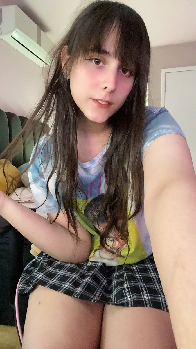 bnuybnuybnuybn's tweet photo. i’m trapped in shadowban purgatory retweets are extremely appreciated please 🥺 https://t.co/EuENb3UY94