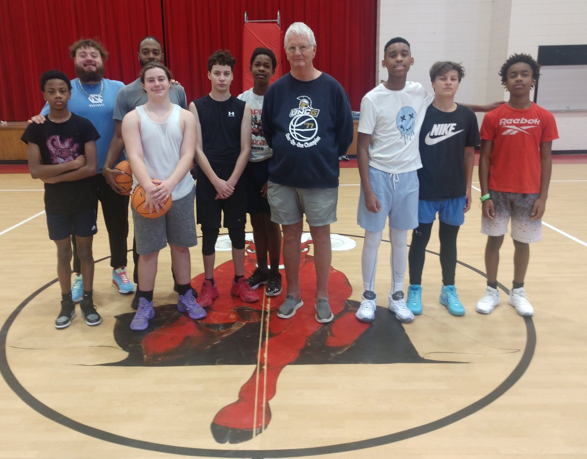 Hamlet Middle School Basketball tweet media