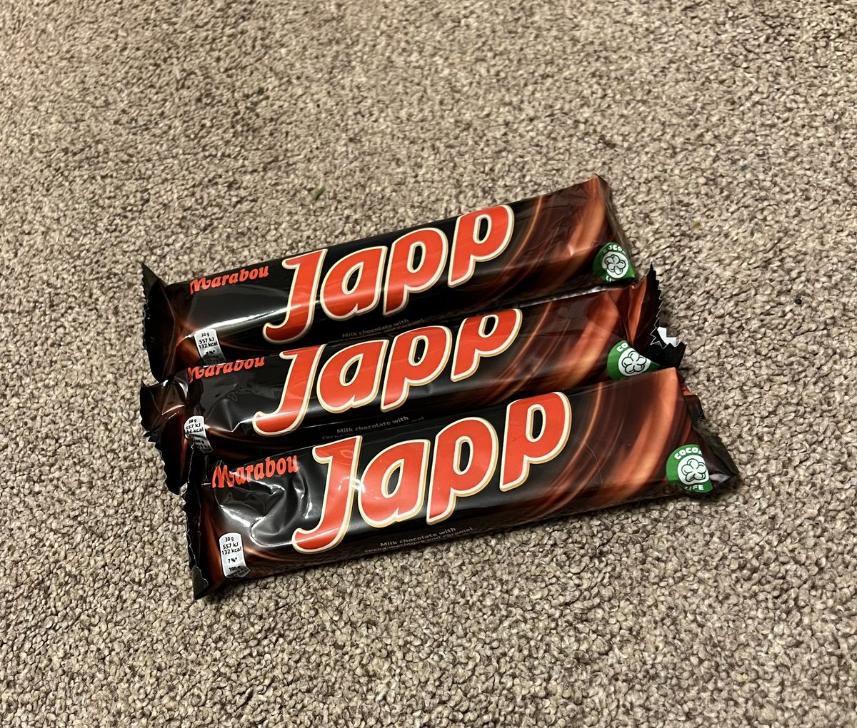 emjcon's tweet photo. My delivery of Japp bars has finally arrived @ales_hockey! @ohrwall you know what you need to do tomorrow ⛈️✨ @Mcr_Storm https://t.co/wGMaFnZWhm