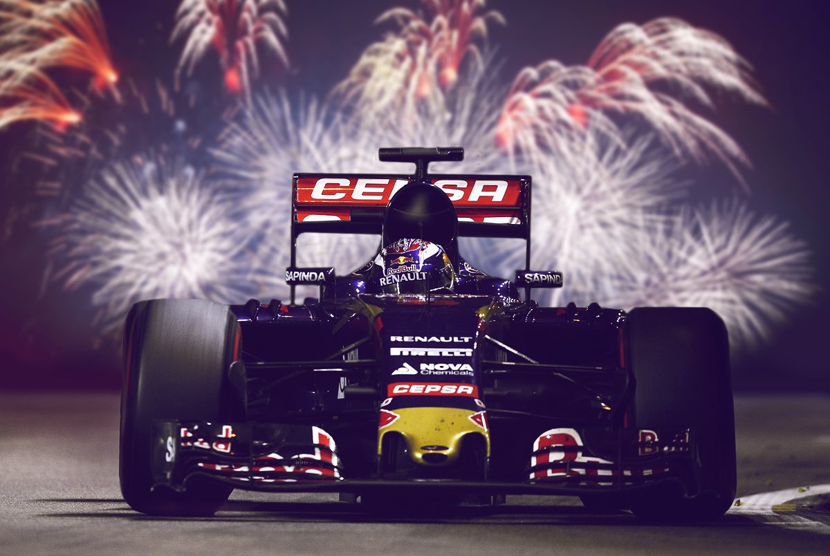 MV33News's tweet photo. Happy New Year Verstappen fans! To another successful year for Max 🥂 https://t.co/QUMLGqnpqX