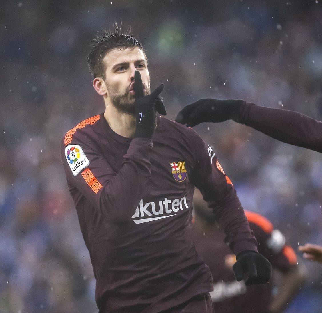 MessiHorm0nado's tweet photo. Claro @jotajordi13 como tú lo dices, los jugadores del Barcelona jamás mandan a callar. ¿Cuándo se ha visto eso? ¡JAMÁS! https://t.co/KSXUzCtMrG